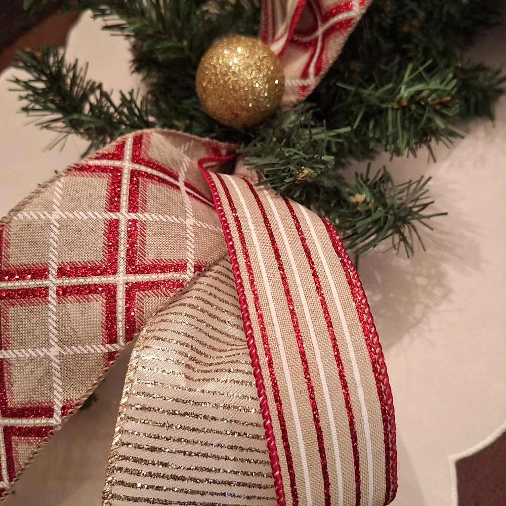 Festive Holiday Swag